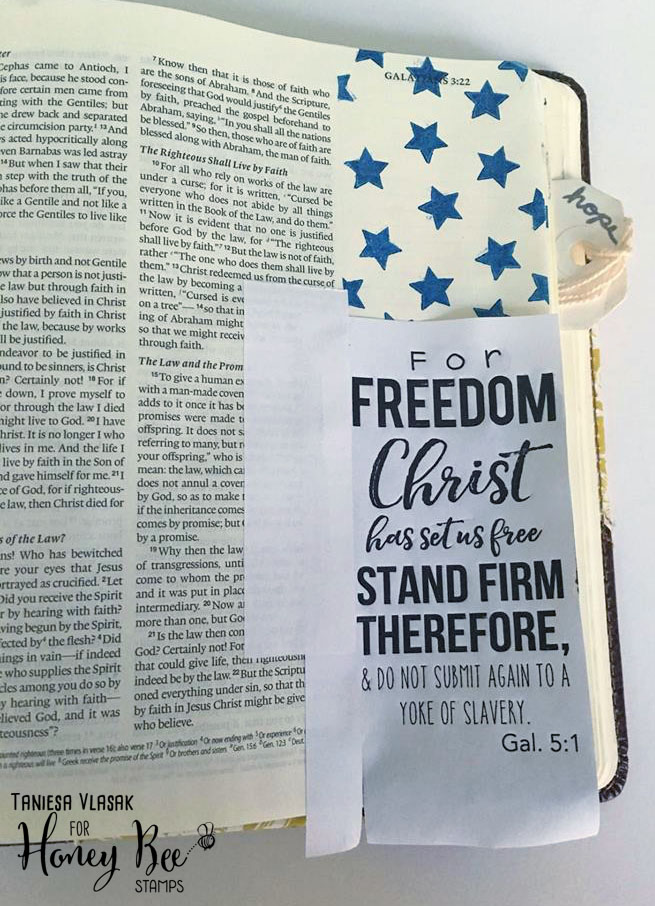 Freedom bible journaling by Taniesa Vlasak. Get your free printable too at www.thecraftypickle.com!